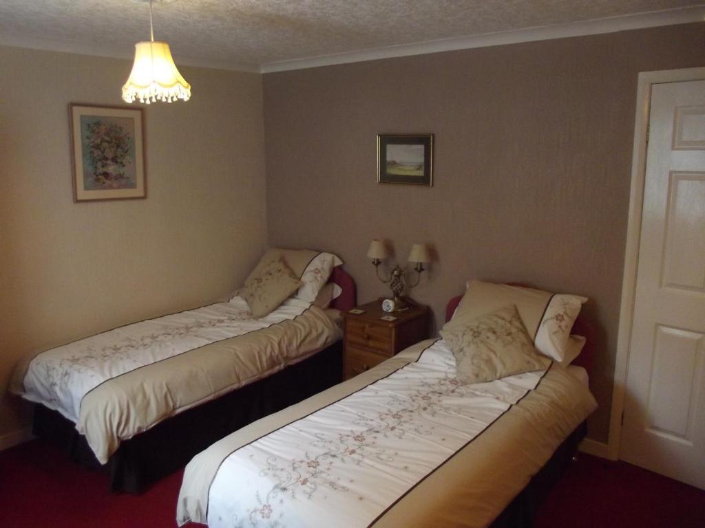 The Glen Hotel Newtonmore Room photo